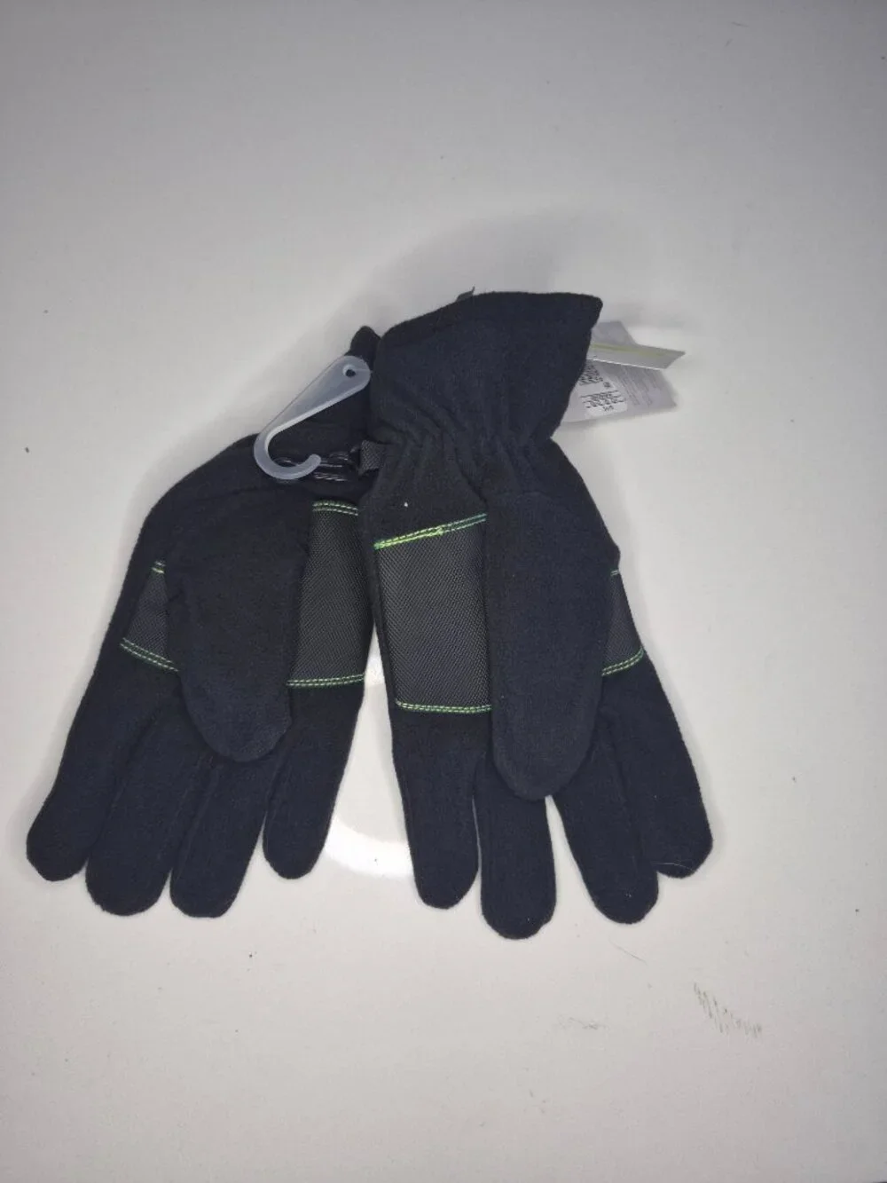 NWT Champion Smartdri Boys Black/ Green Gloves Size: 8/16